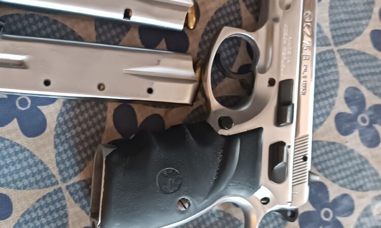 Polis memurundan CZ75 b | Silah ilanı # 1 Satılık TABANCA – CZ 75 – 9mm (9x19mm) – Taşıma Ruhsatlı – Ankara – İlan 7773 – Görsel 7775