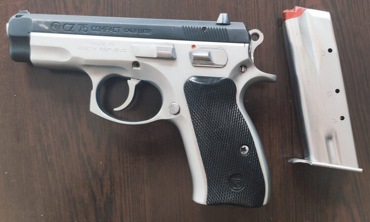 Satılık TABANCA – CZ 75 – 9mm (9x19mm) – Taşıma Ruhsatlı – Ankara – İlan 7543 – Görsel 7544