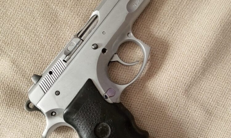 Satılık TABANCA – CZ 75 – 9mm (9x19mm) – Taşıma Ruhsatlı – Ankara – İlan 8235 – Görsel 8239