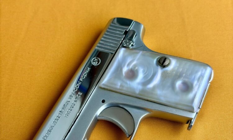 Satılık TABANCA – CZ 45 – 6.35mm (.25 ACP) – Taşıma Ruhsatlı – Bursa – İlan 9266 – Görsel 9267