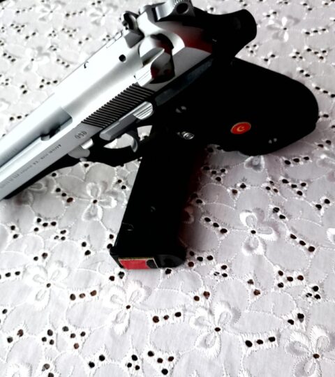 Satılık TABANCA – Beretta 92 – 9mm (9x19mm) – Taşıma Ruhsatlı – Tekirdağ – İlan 8856 – Görsel 8857