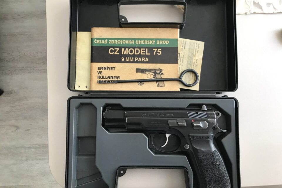 Satılık TABANCA – CZ 75 – 9mm (9x19mm) – Taşıma Ruhsatlı – Samsun – İlan 8913 – Görsel 8914