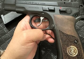 Satılık TABANCA – CZ 75 – 9mm (9x19mm) – Taşıma Ruhsatlı – Antalya – İlan 8350 – Görsel 8351