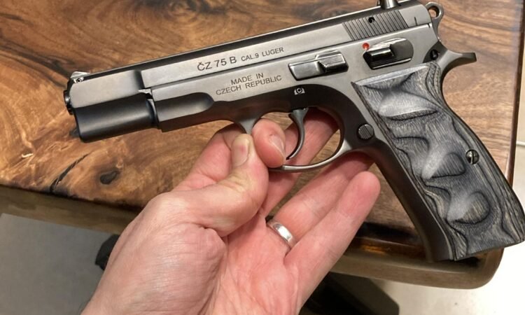 Satılık TABANCA – CZ 75 – 9mm (9x19mm) – Taşıma Ruhsatlı – Düzce – İlan 8720 – Görsel 8721