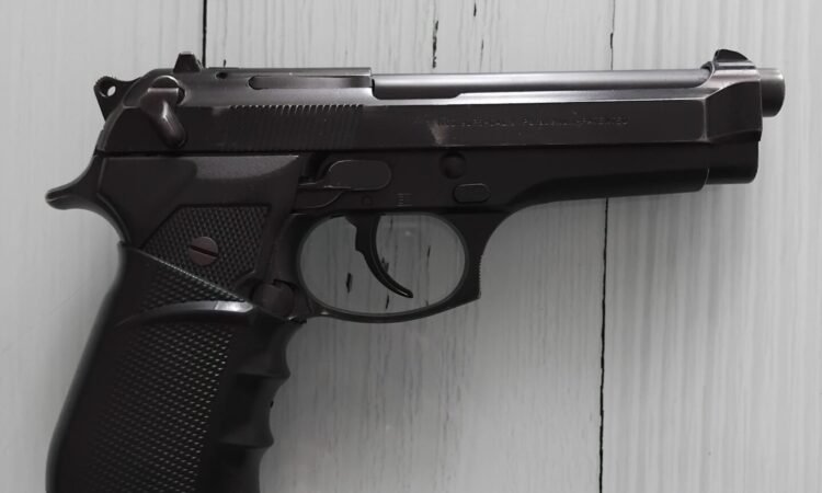 Satılık TABANCA – Beretta 92 – 9mm (9x19mm) – Taşıma Ruhsatlı – Sakarya – İlan 10859 – Görsel 10861