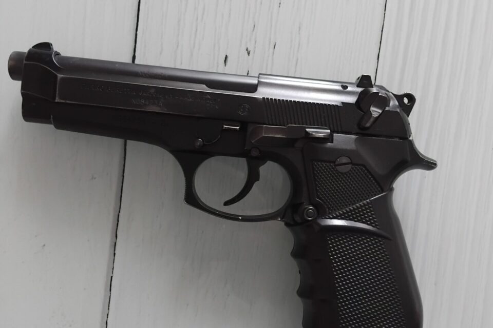 Satılık TABANCA – Beretta 92 – 9mm (9x19mm) – Taşıma Ruhsatlı – Sakarya – İlan 10859 – Görsel 10860