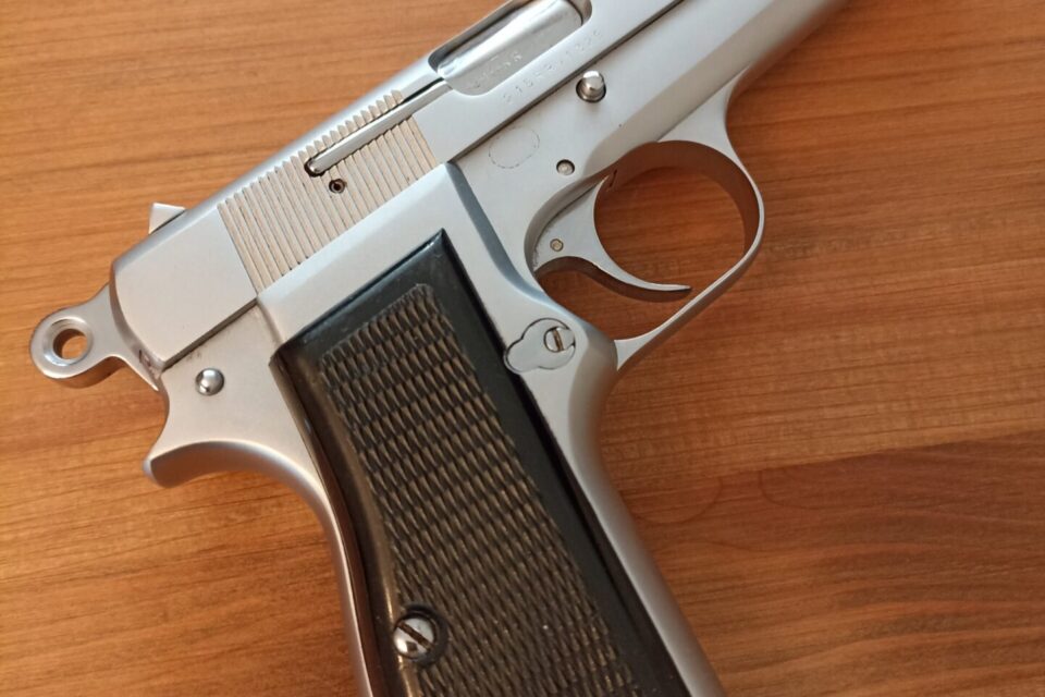 Satılık TABANCA – Browning HP (14'lü) – 9mm (9x19mm) – Taşıma Ruhsatlı – İzmir – İlan 10713 – Görsel 10714