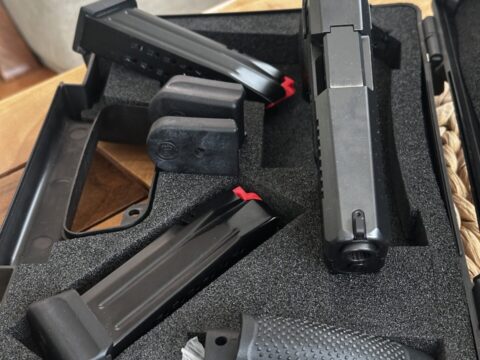 Satılık TABANCA – CZ P-10 – 9mm (9x19mm) – Taşıma Ruhsatlı – Ankara – İlan 10946 – Görsel 10947