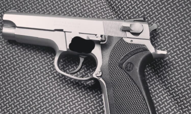 Satılık TABANCA – Smith & Wesson 5906 – 9mm (9x19mm) – Bulundurma Ruhsatlı – Amasya – İlan 11014 – Görsel 11020