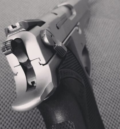 Satılık TABANCA – Smith & Wesson 5906 – 9mm (9x19mm) – Bulundurma Ruhsatlı – Amasya – İlan 11014 – Görsel 11015