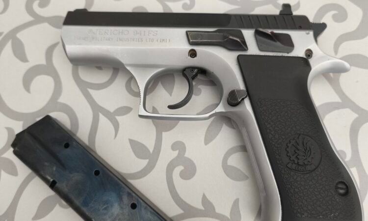 Satılık TABANCA – IMI (Israel Military Industries) – 9mm (9x19mm) – Taşıma Ruhsatlı – Sakarya – İlan 11808 – Görsel 11812