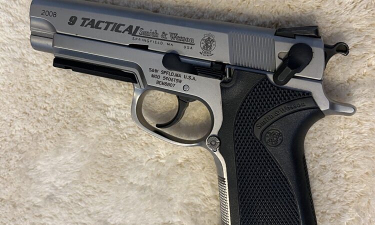 Satılık TABANCA – Smith & Wesson 5906 – 9mm (9x19mm) – Bulundurma Ruhsatlı – İstanbul – İlan 12007 – Görsel 12010