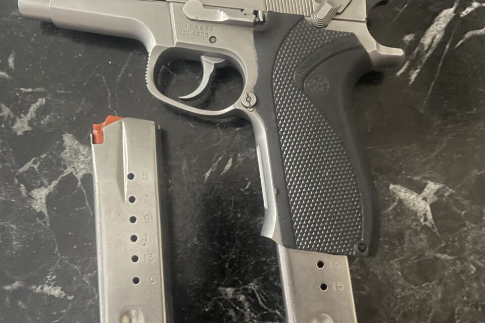 Satılık TABANCA – Smith & Wesson 5906 – 9mm (9x19mm) – Bulundurma Ruhsatlı – İstanbul – İlan 13258 – Görsel 13259