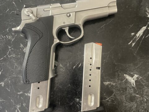 Satılık TABANCA – Smith & Wesson 5906 – 9mm (9x19mm) – Bulundurma Ruhsatlı – İstanbul – İlan 13258 – Görsel 13260