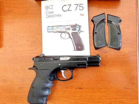 Satılık TABANCA – CZ 75 – 9mm (9x19mm) – Taşıma Ruhsatlı – Mersin – İlan 13175 – Görsel 13177