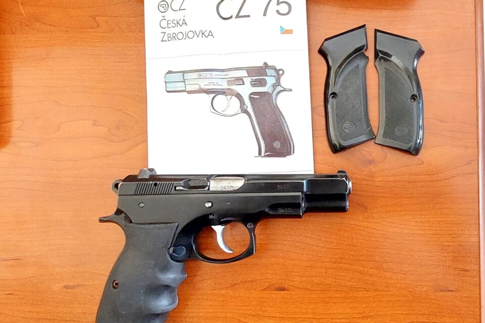 Satılık TABANCA – CZ 75 – 9mm (9x19mm) – Taşıma Ruhsatlı – Mersin – İlan 13175 – Görsel 13177