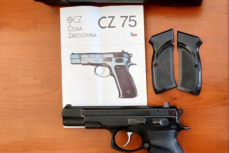 Satılık TABANCA – CZ 75 – 9mm (9x19mm) – Taşıma Ruhsatlı – Mersin – İlan 13175 – Görsel 13176