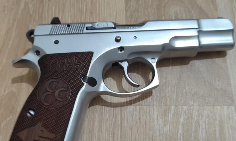 Satılık TABANCA – CZ 75 – 9mm (9x19mm) – Taşıma Ruhsatlı – Balıkesir – İlan 13221 – Görsel 13223