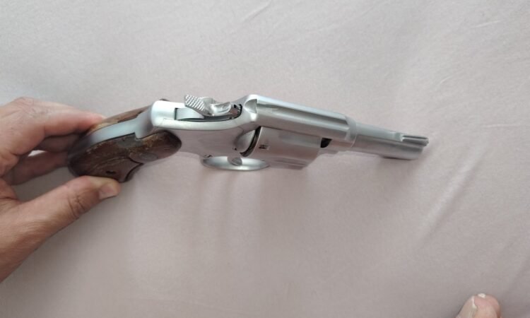 Satılık TABANCA – Smith & Wesson Model 10 – 38 Special – Taşıma Ruhsatlı – Elazığ – İlan 13689 – Görsel 13692