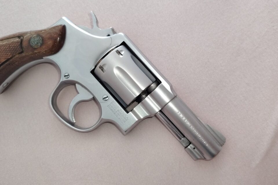 Satılık TABANCA – Smith & Wesson Model 10 – 38 Special – Taşıma Ruhsatlı – Elazığ – İlan 13689 – Görsel 13693