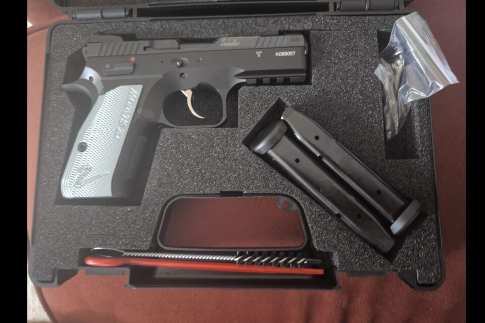 Satılık TABANCA – CZ Shadow 2 – 9mm (9x19mm) – Taşıma Ruhsatlı – Ankara – İlan 13934 – Görsel 13935