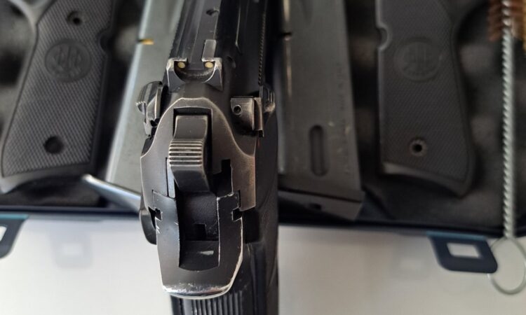 Satılık TABANCA – Beretta 92 – 9mm (9x19mm) – Taşıma Ruhsatlı – İzmir – İlan 13752 – Görsel 13756