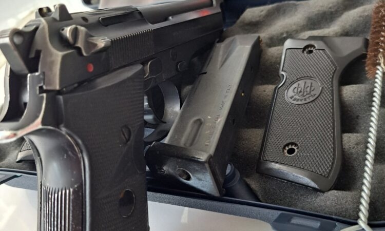 Satılık TABANCA – Beretta 92 – 9mm (9x19mm) – Taşıma Ruhsatlı – İzmir – İlan 13752 – Görsel 13753