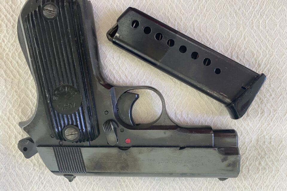 Satılık TABANCA – Unique Model 17 – 7.65mm (.32 ACP) – Bulundurma Ruhsatlı – Ankara – İlan 13422 – Görsel 13423