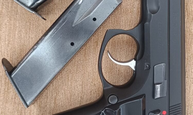 Temiz Cz 75 b | Silah ilanı # 2 Satılık TABANCA – CZ 75 – 9mm (9x19mm) – Bulundurma Ruhsatlı – Ankara – İlan 13862 – Görsel 13864