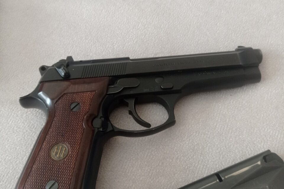 Satılık TABANCA – Beretta 92 – 9mm (9x19mm) – Bulundurma Ruhsatlı – Sakarya – İlan 14284 – Görsel 14285