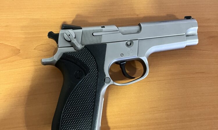 Satılık TABANCA – Smith & Wesson 5906 – 9mm (9x19mm) – Bulundurma Ruhsatlı – İstanbul – İlan 13394 – Görsel 13396