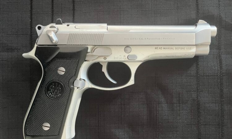 Satılık TABANCA – Beretta 92 – 9mm (9x19mm) – Taşıma Ruhsatlı – İstanbul – İlan 14296 – Görsel 14301