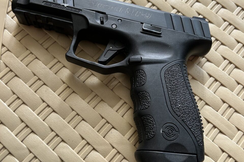 Satılık TABANCA – Stoeger STR-9 – 9mm Browning Long – Taşıma Ruhsatlı – Rize – İlan 14551 – Görsel 14552