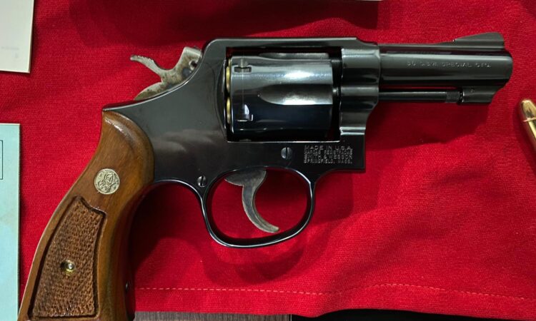 Satılık TABANCA – Smith & Wesson Model 10 – 38 Special – Bulundurma Ruhsatlı – İstanbul – İlan 13719 – Görsel 13723