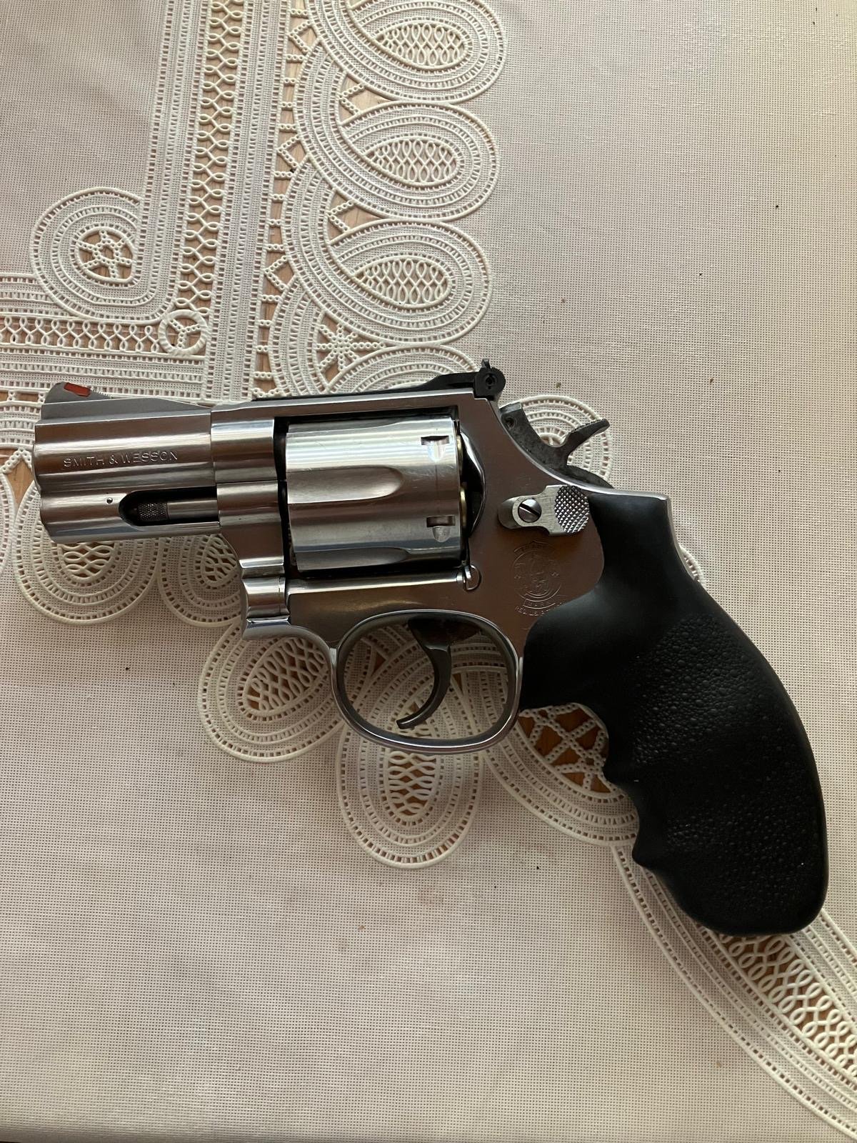 Satılık TABANCA – Smith & Wesson Model 586 – 357 Magnum – Bulundurma Ruhsatlı – Kırklareli – İlan 16562 – Görsel 16567