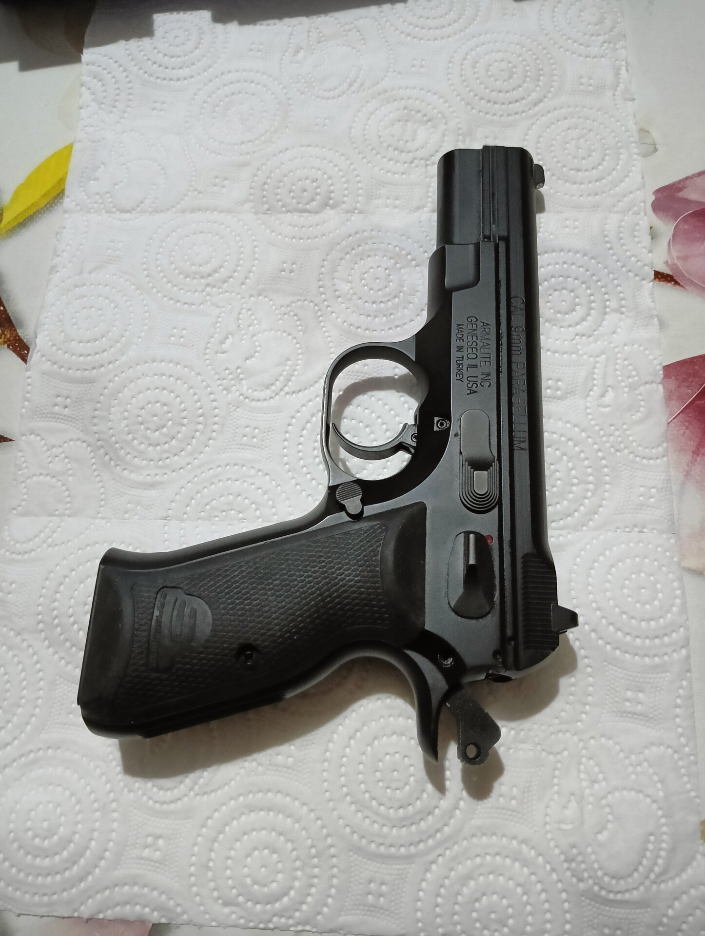 Satılık TABANCA – Sarsılmaz AR 24 – 9mm (9x19mm) – Bulundurma Ruhsatlı – İstanbul – İlan 15114 – Görsel 15116