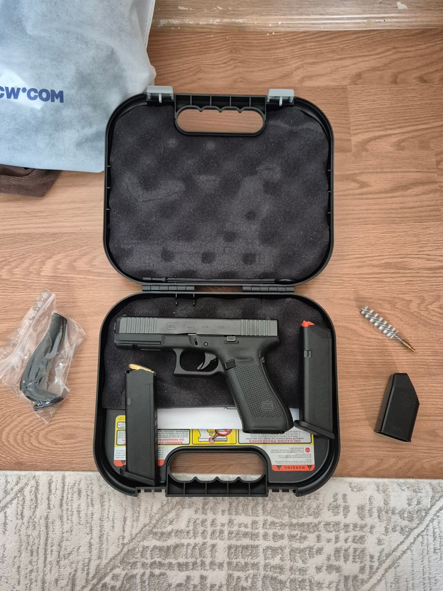 Satılık TABANCA – Glock 17 – 9mm (9x19mm) – Taşıma Ruhsatlı – Amasya – İlan 16670 – Görsel 16671