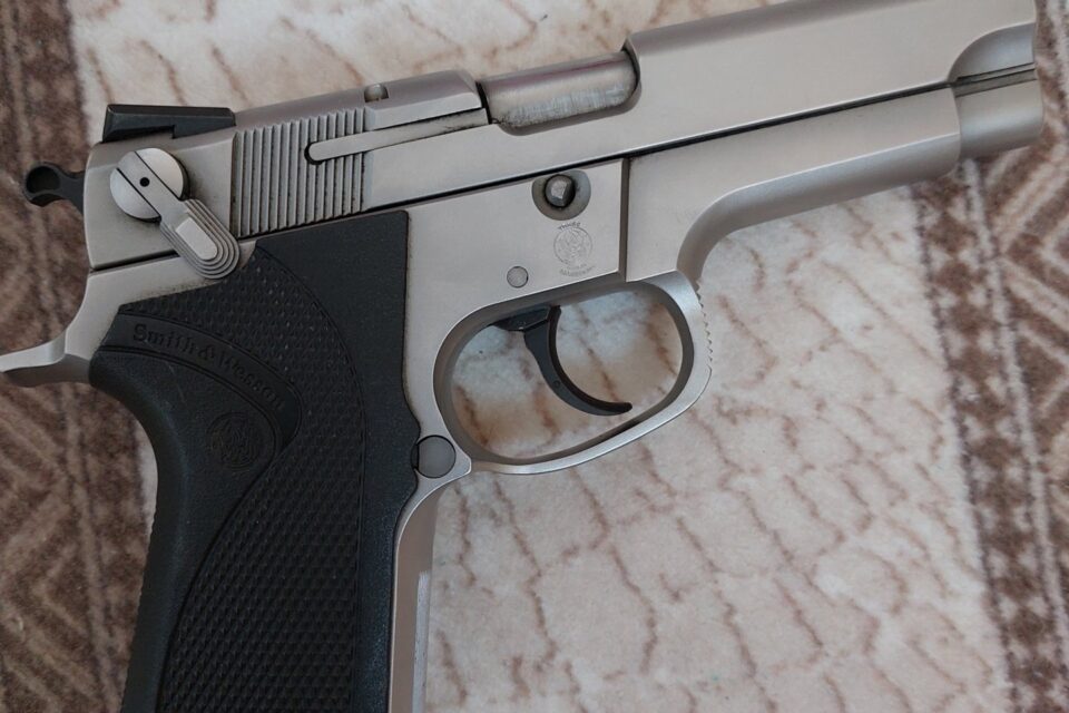 Satılık TABANCA – Smith & Wesson 5906 – 9mm (9x19mm) – Bulundurma Ruhsatlı – Denizli – İlan 14826 – Görsel 14828