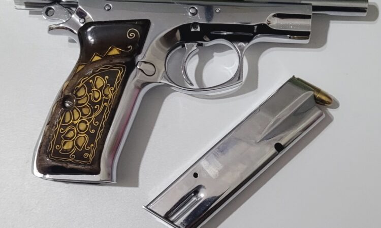 Satılık TABANCA – CZ 75 – 9mm (9x19mm) – Taşıma Ruhsatlı – Samsun – İlan 15246 – Görsel 15247