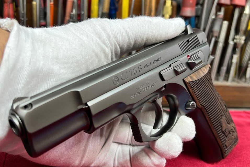 Satılık TABANCA – CZ 75 – 9mm (9x19mm) – Taşıma Ruhsatlı – Tekirdağ – İlan 15767 – Görsel 15770