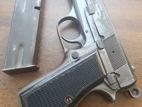 Satılık TABANCA – Browning HP (14'lü) – 9mm (9x19mm) – Taşıma Ruhsatlı – Manisa – İlan 15971 – Görsel 15973