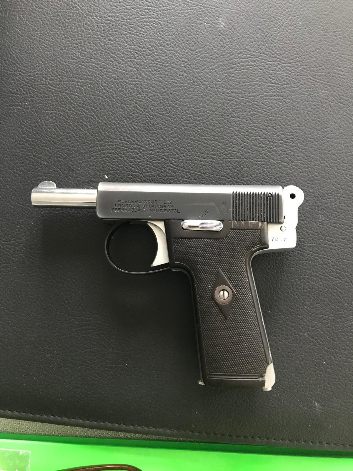 Webley & Scott Model 1910 7.65mm (32 ACP) | Silah ilanı # 2 Satılık TABANCA – Webley & Scott Model 1910 – 7.65mm (.32 ACP) – Taşıma Ruhsatlı – İstanbul – İlan 15226 – Görsel 15228