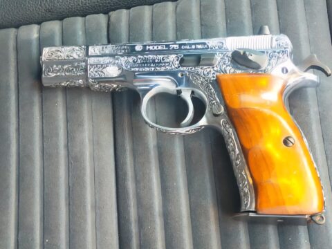 Satılık TABANCA – CZ 75 – 9mm (9x19mm) – Taşıma Ruhsatlı – Adana – İlan 16044 – Görsel 16045