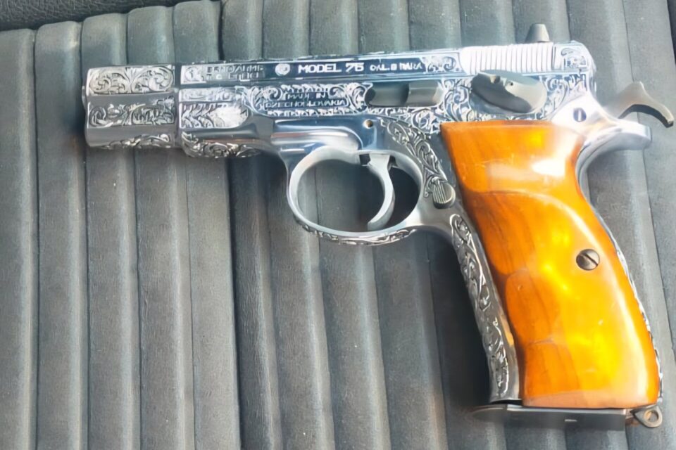 Satılık TABANCA – CZ 75 – 9mm (9x19mm) – Taşıma Ruhsatlı – Adana – İlan 16044 – Görsel 16045