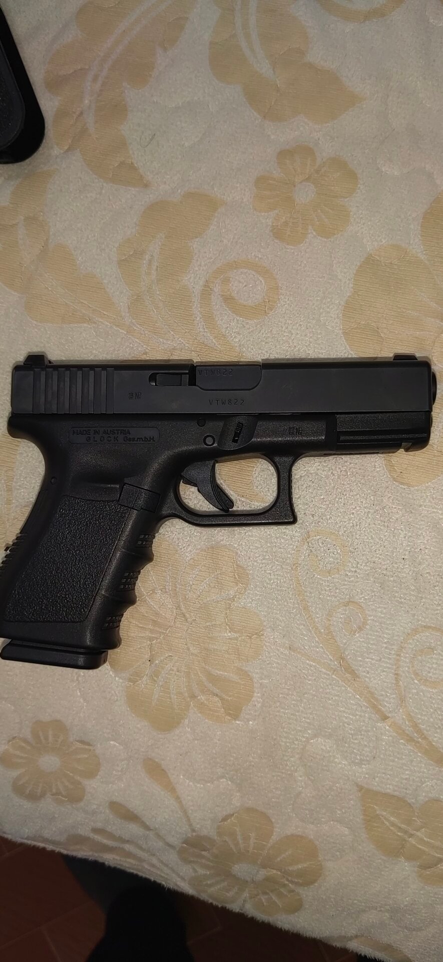 Satılık TABANCA – Glock 19 – 9mm (9x19mm) – Taşıma Ruhsatlı – Osmaniye – İlan 15290 – Görsel 15291