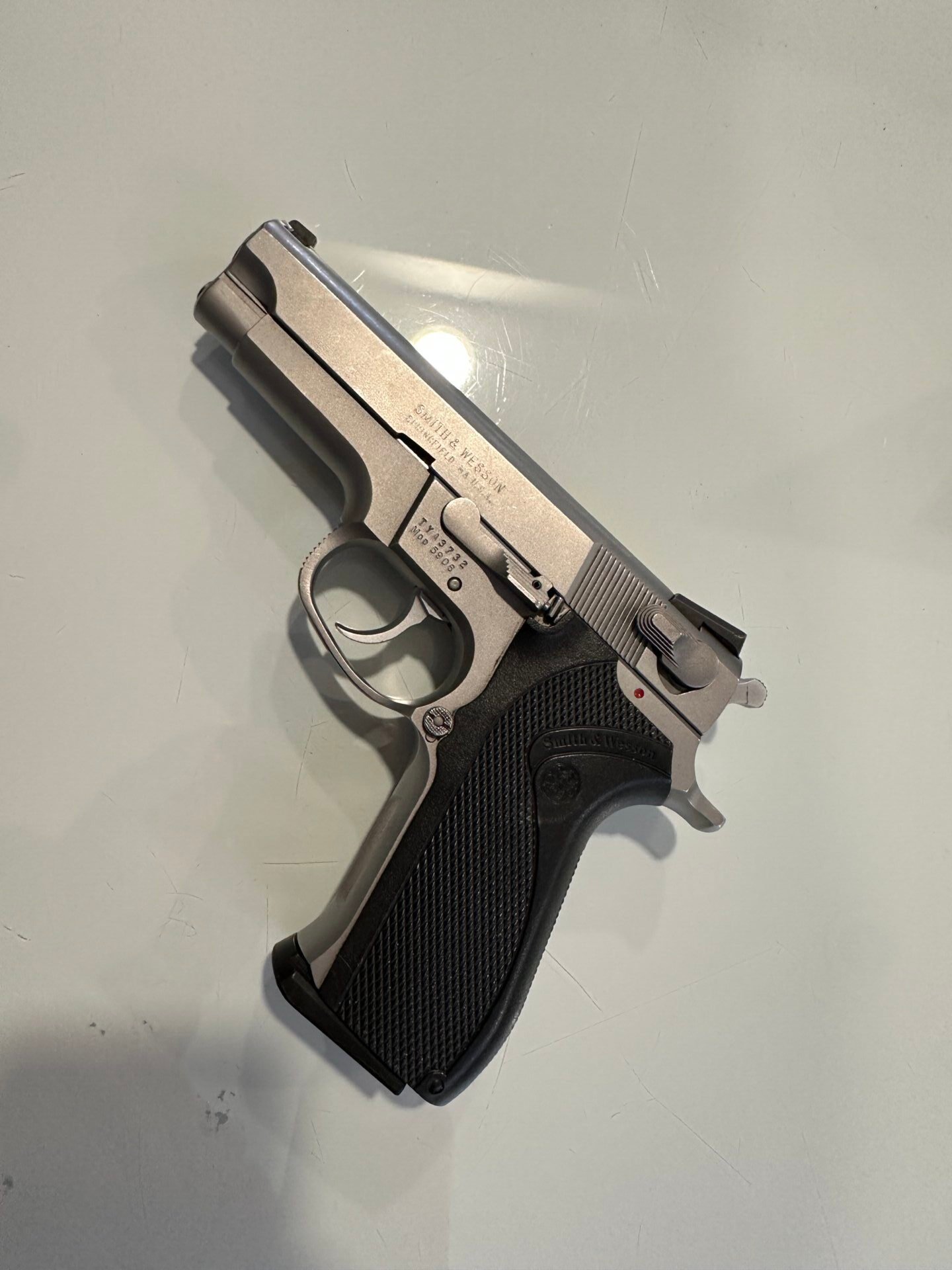 Smith & Wesson 5906 9mm Tabanca | Silah ilanı # 10 Satılık TABANCA – Smith & Wesson 5906 – 9mm (9x19mm) – Taşıma Ruhsatlı – Çorum – İlan 15150 – Görsel 15151