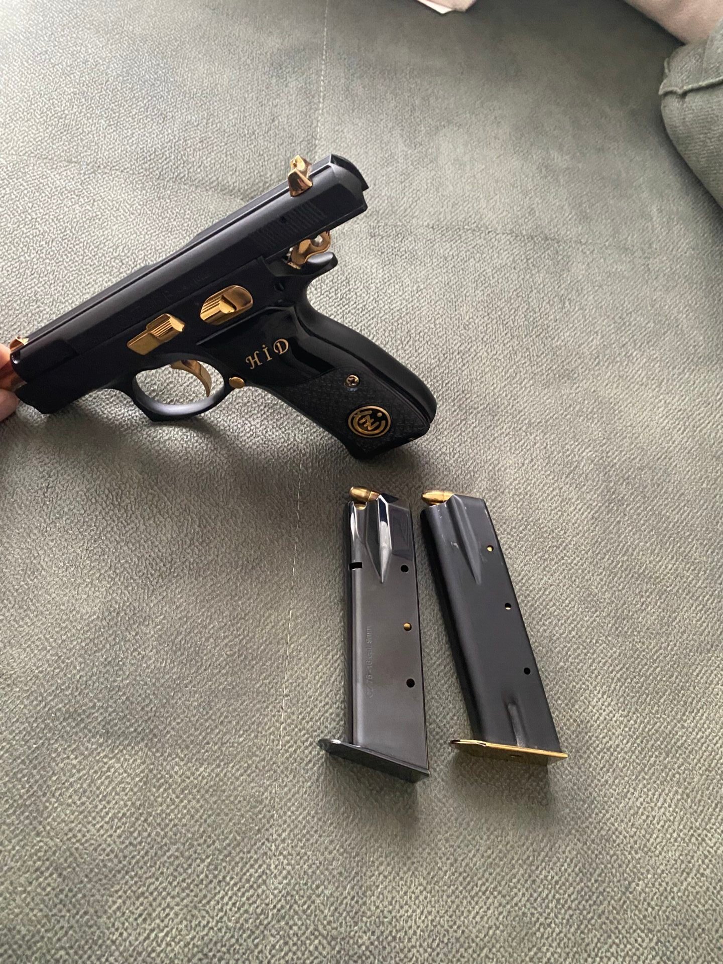 Satılık TABANCA – CZ 75 – 9mm (9x19mm) – Taşıma Ruhsatlı – Ankara – İlan 15952 – Görsel 15953