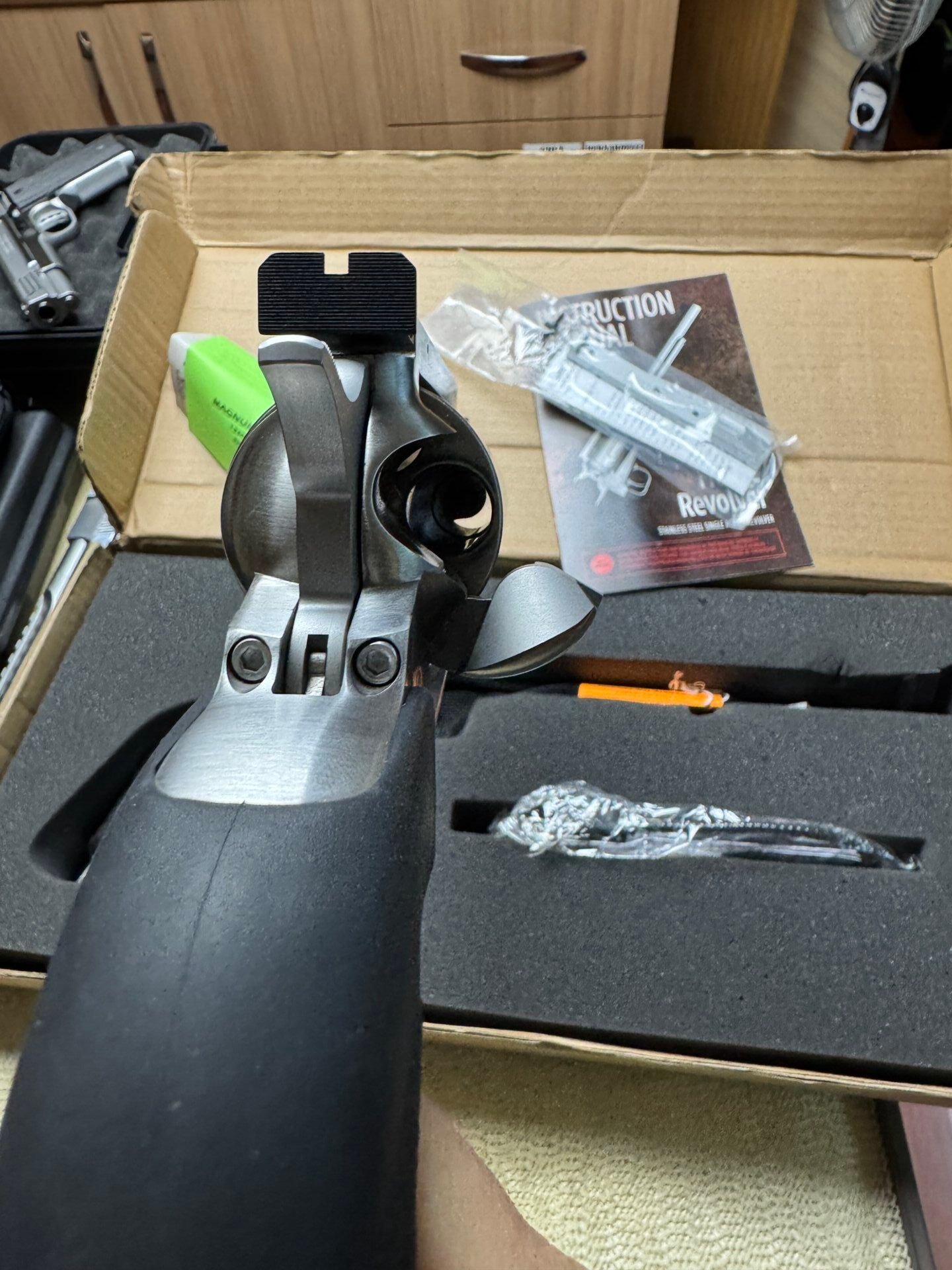 Satılık TABANCA – Magnum Research BFR – 500 SW Magnum – Taşıma Ruhsatlı – İstanbul – İlan 15082 – Görsel 15085