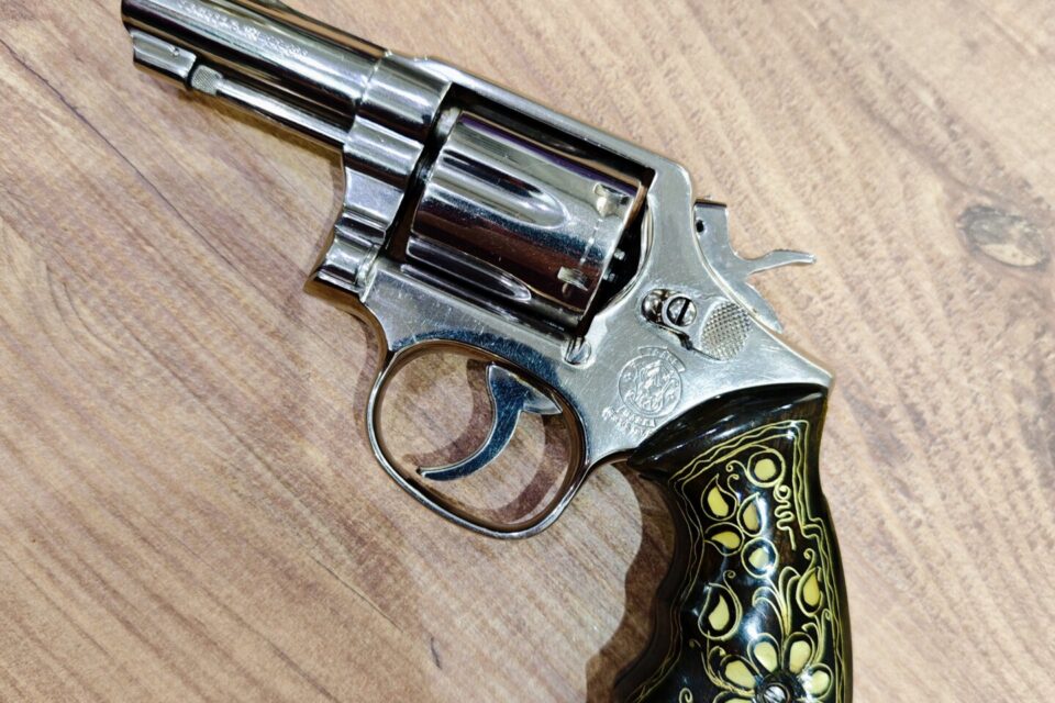 Satılık TABANCA – Smith & Wesson Model 10 – 38 Special – Bulundurma Ruhsatlı – İzmir – İlan 18513 – Görsel 18515