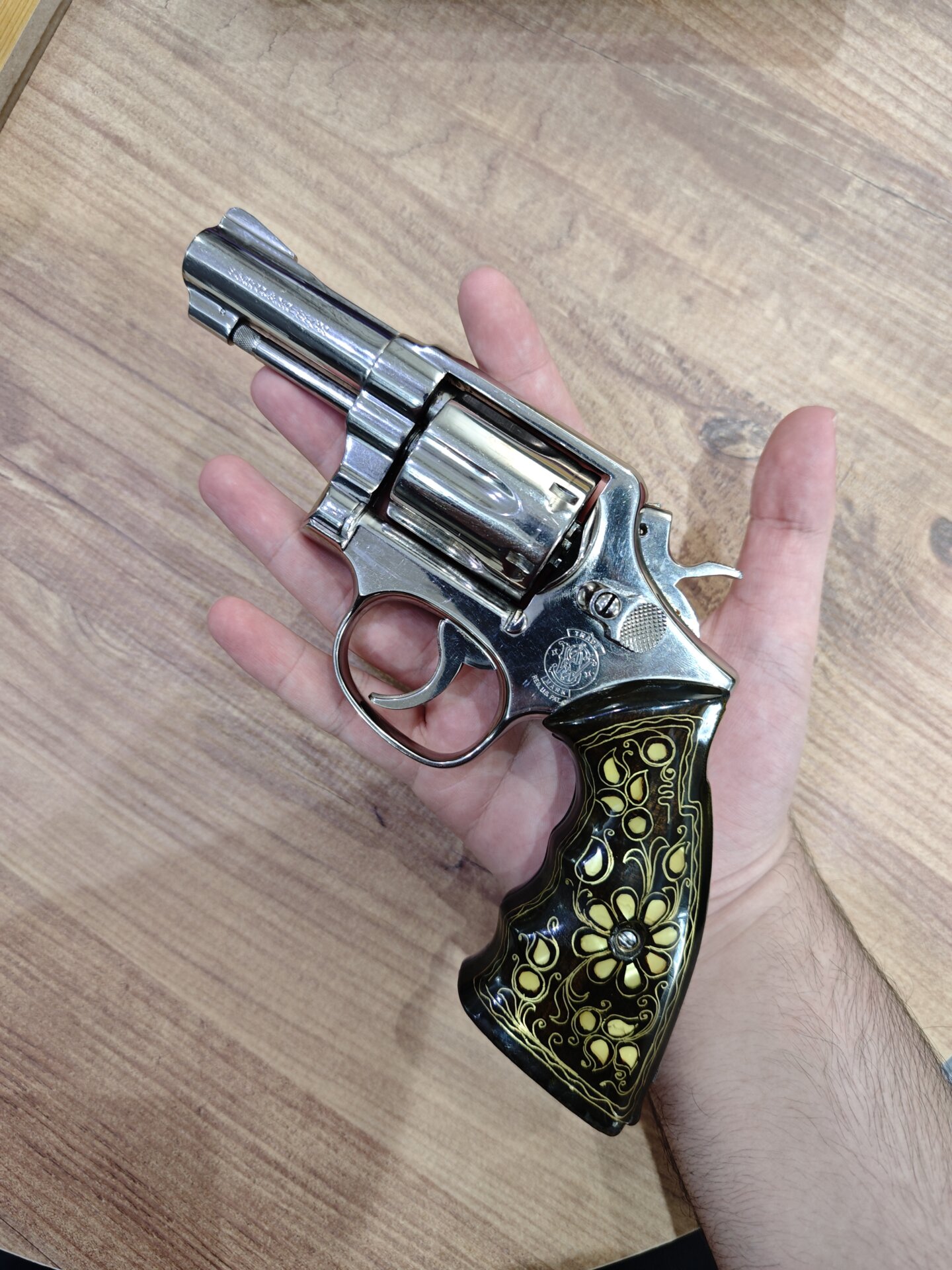 Satılık TABANCA – Smith & Wesson Model 10 – 38 Special – Bulundurma Ruhsatlı – İzmir – İlan 18513 – Görsel 18516